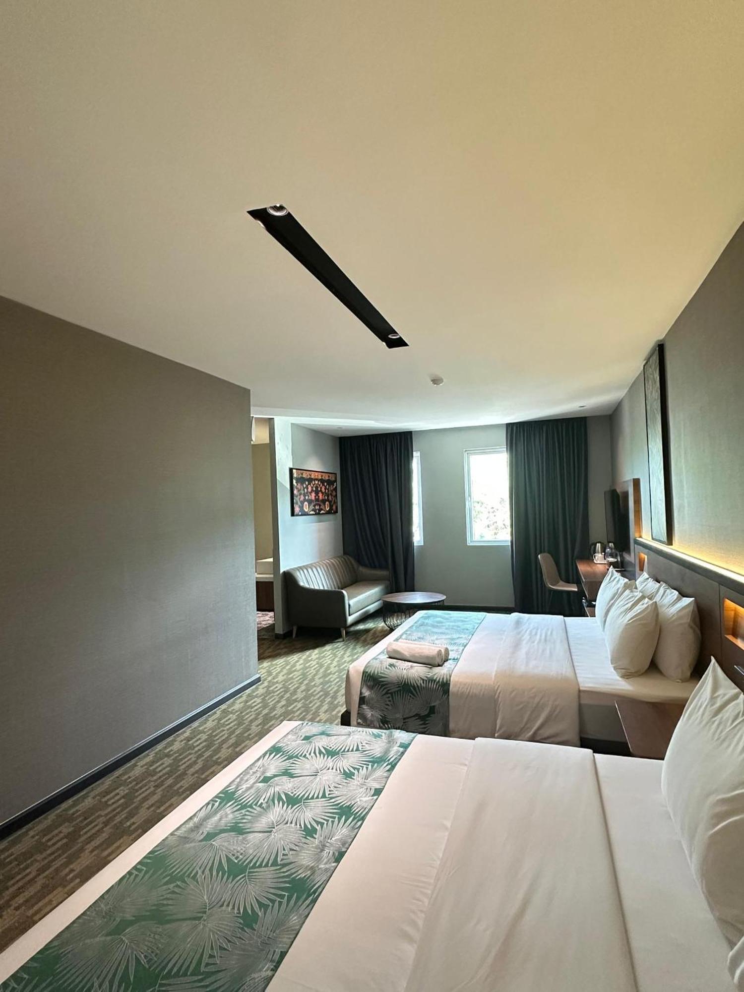 Nb Hotel Johor Bahru Exteriér fotografie
